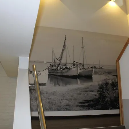 Duenenhaus 10 * Lubeck